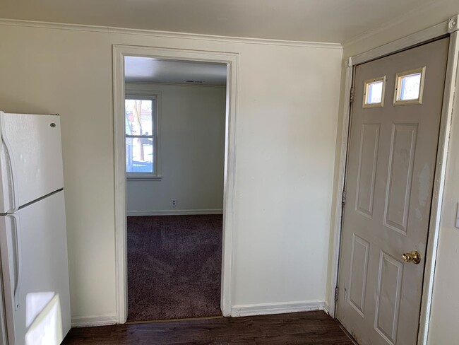 Building Photo - 1347 McKinley Ave