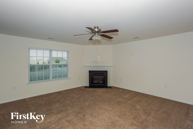 Foto del edificio - 3282 Runneymede Street SW