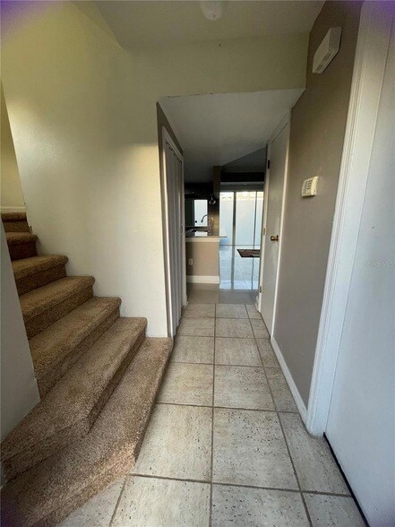 Building Photo - 352 Caribbean Dr