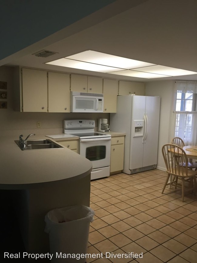Foto del edificio - 1 br, 1 bath House - 664 W WILD PINE CIR