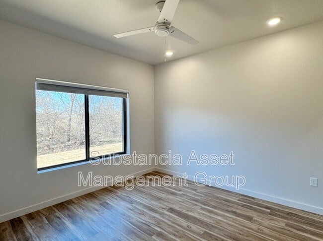 Foto del edificio - 1653 Midtown Pl