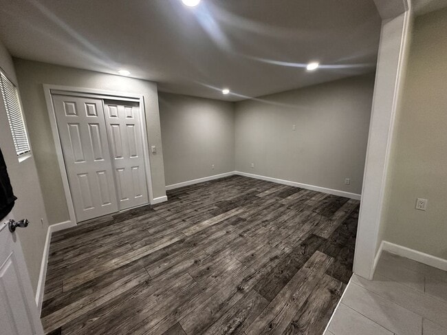 Foto del edificio - 2217 W Elder Ave