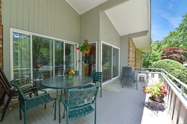 Foto del edificio - 59 Southport Woods Drive