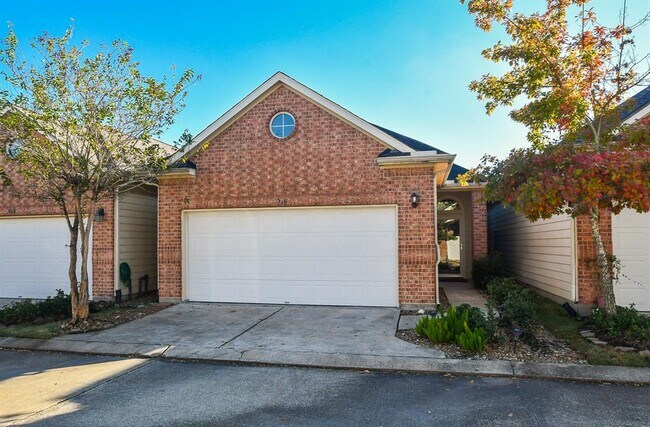 Building Photo - 916 Sweet Pine Dr