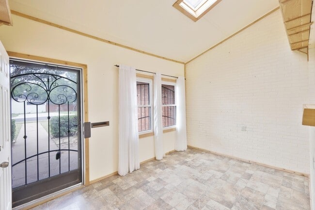 Foto del edificio - 3202 45th St