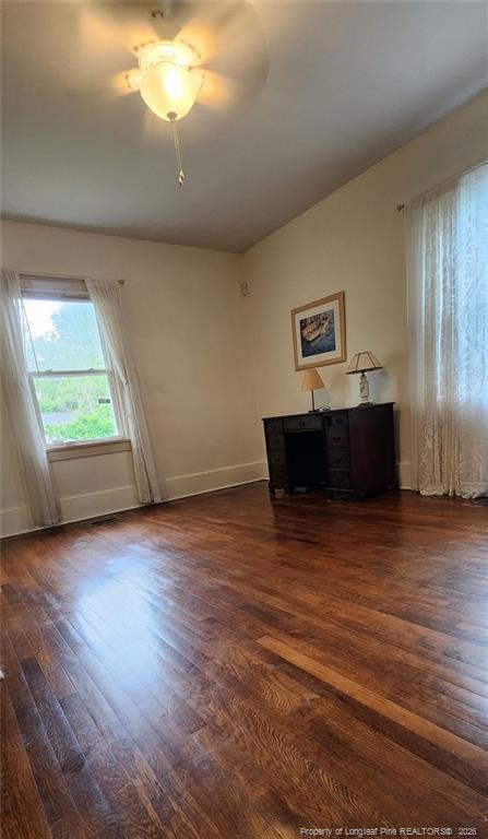 Foto del edificio - 1311-A S 12th St