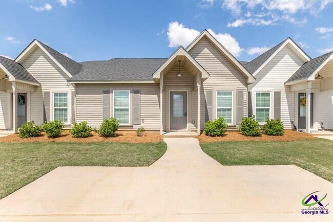 Building Photo - 111 Webster Wy