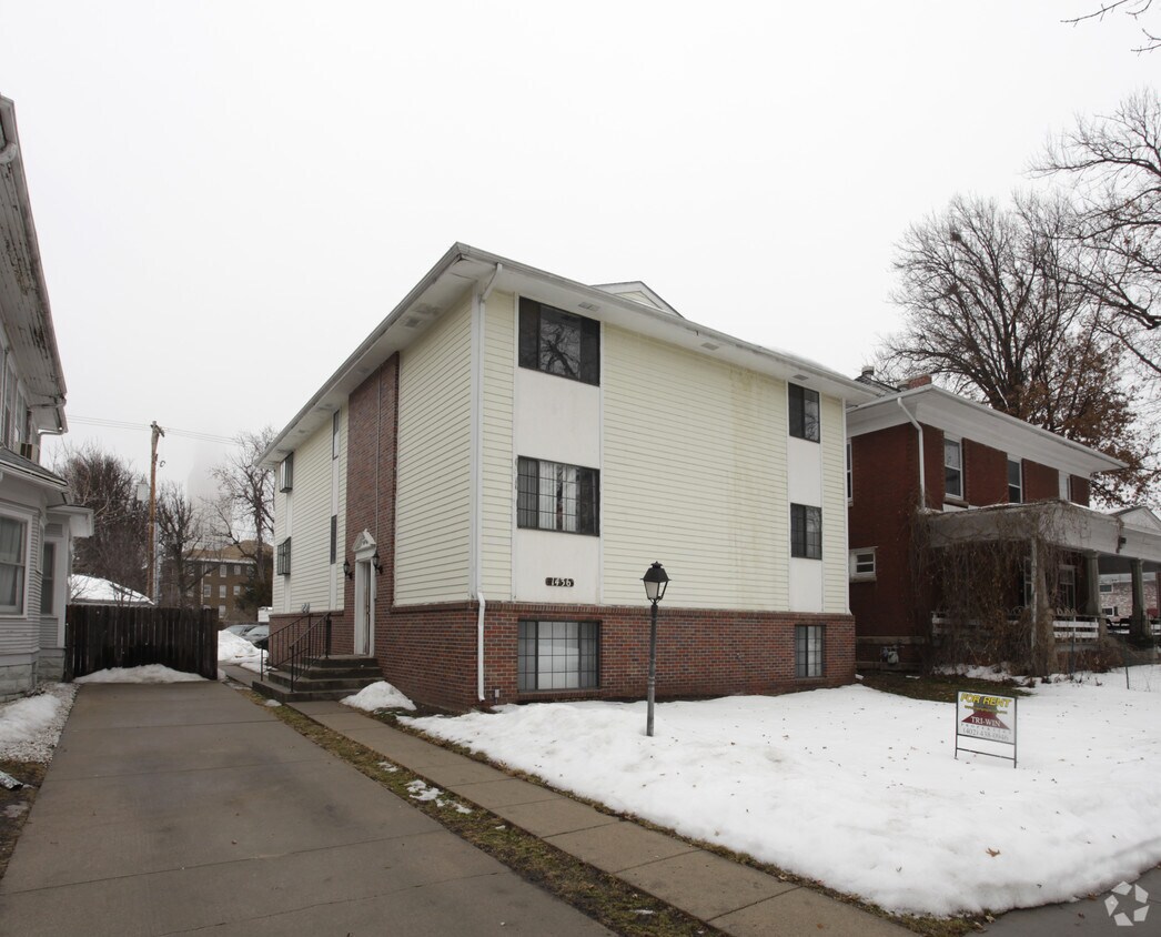 Primary Photo - 1436 E St
