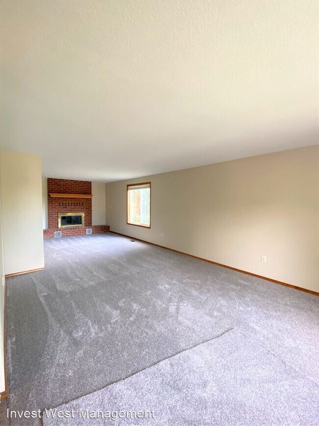 Building Photo - 3 br, 2.5 bath House - 8511 NE 66th St