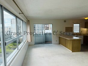 Building Photo - 320 ?Ohua Ave