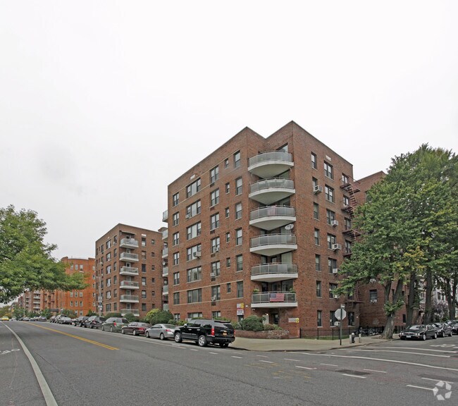 Foto del edificio - 9511 Shore Rd