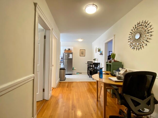 Foto del edificio - 1860 Commonwealth Ave