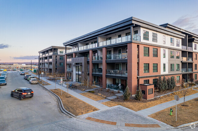 Building Photo - Esquire - Apartment Rentals