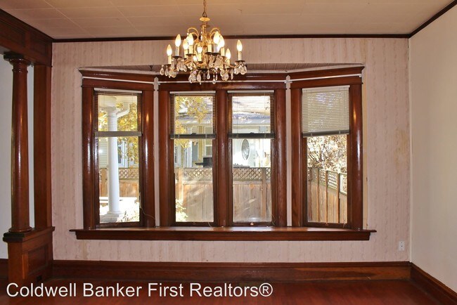 Foto del edificio - 3 br, 2 bath House - 616 University