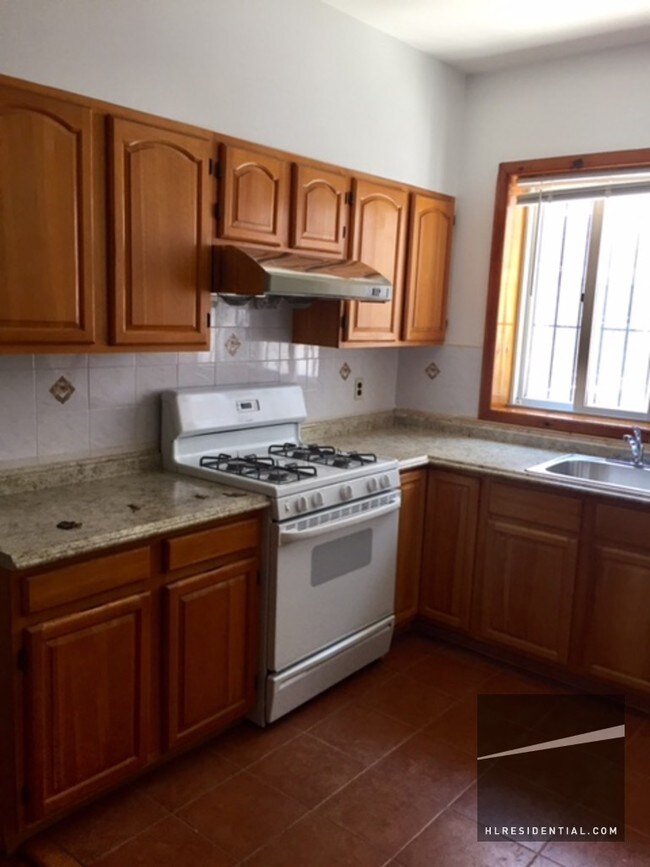 Foto del edificio - 6710 51st Rd