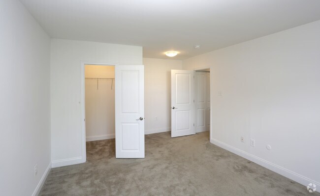 Bedroom - Regency Woods