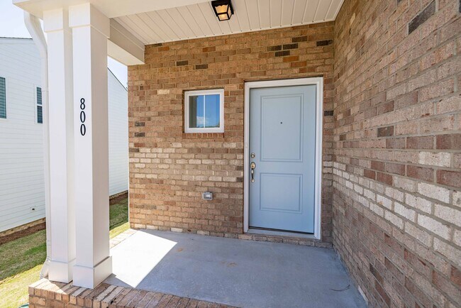 Foto del edificio - 4 Bedroom Home Piedmont Area - AVAILABLE J...