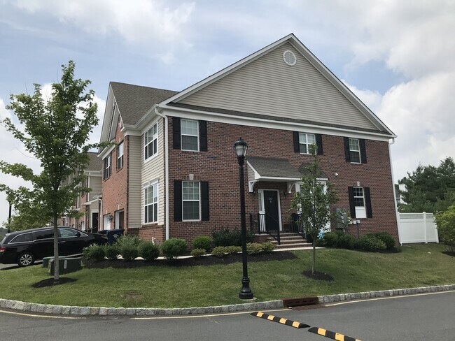 Foto del edificio - 2315 Berkshire Ln