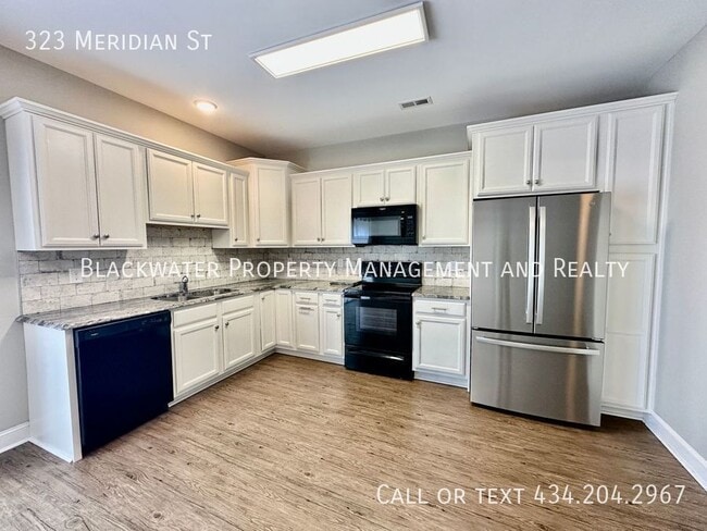 Foto del edificio - 323 Meridian St