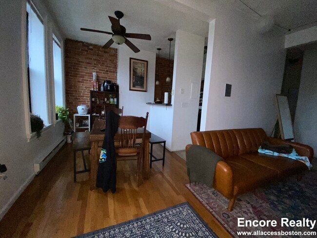 Building Photo - 23 Cortes St