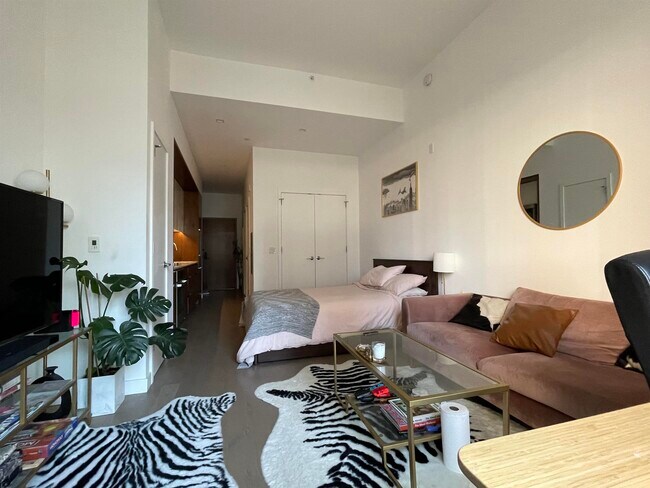 Foto del edificio - 75 Park Ln S