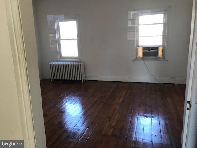 Building Photo - 2026 Bainbridge St