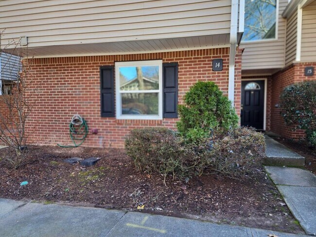 Foto del edificio - 14 Dunwoody Springs Dr