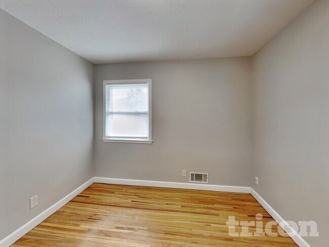 Foto del edificio - 4010 Monroe St NE