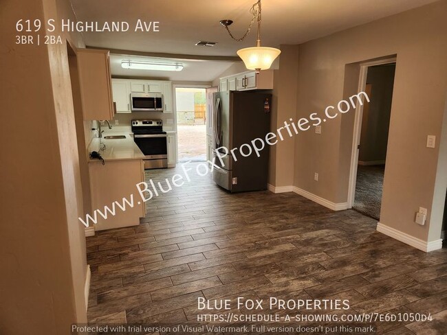 Foto del edificio - 619 S Highland Ave