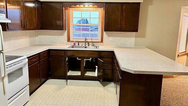 Kitchen - 3374 County Road 128