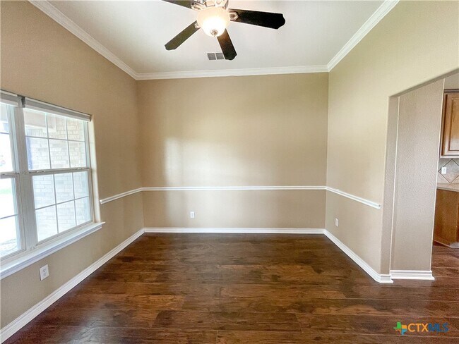 Foto del edificio - 1140 Cherry Hill