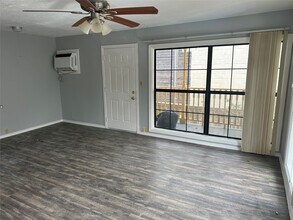 Building Photo - 628 Hawthorne St