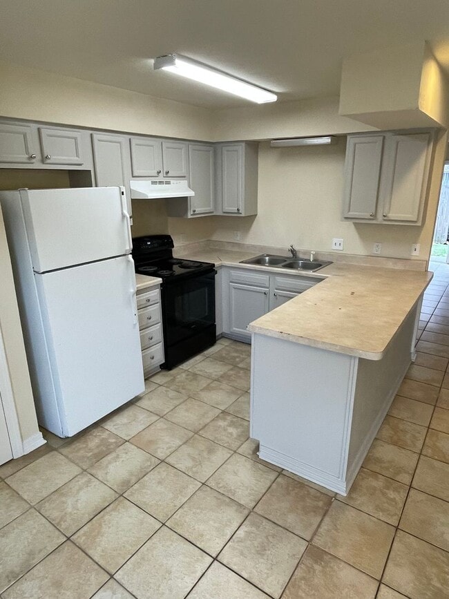 Foto del edificio - Great Complex in Kenner, 2BD/1.5BA with Off Street Parking