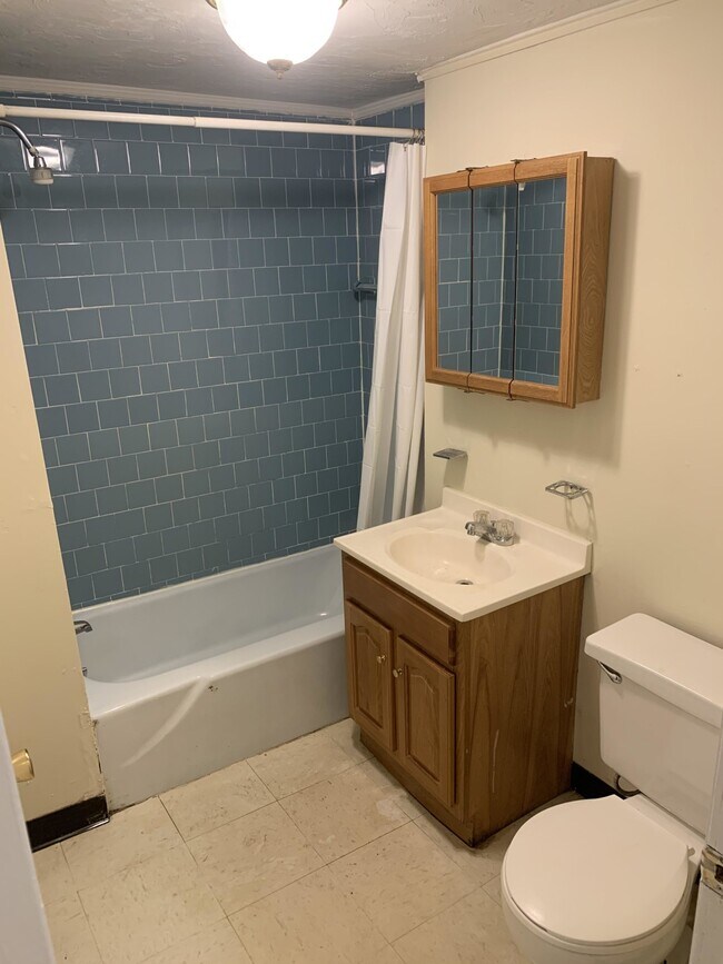 Foto del edificio - 1124 Commonwealth Ave