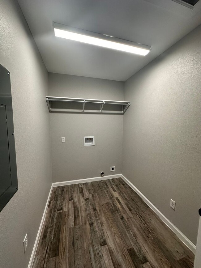 Foto del edificio - 3 Bed 2 Bath New Construction Brick Home