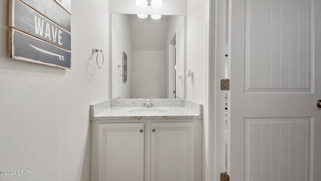 Foto del edificio - 7672 Shadow Lake Dr