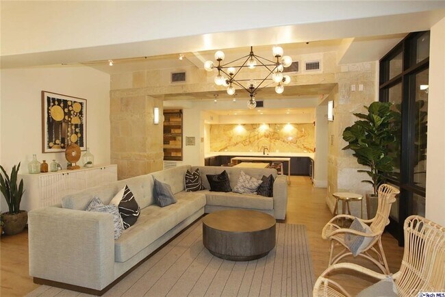 Casa club - 24507 Town Center Dr