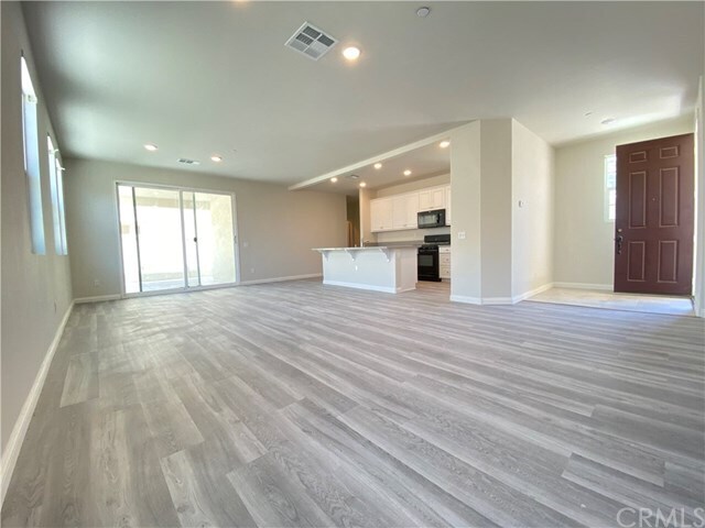 Building Photo - 5983 Silveira St