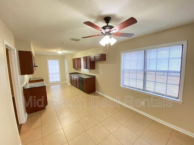 Foto del edificio - 3100 Overbrook Dr