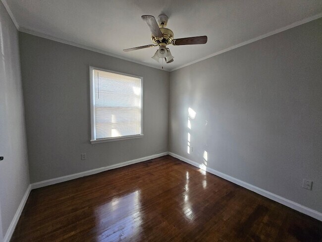 Foto del edificio - 964 Elizabeth Ln