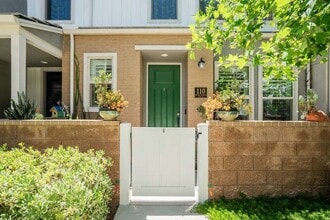 Building Photo - 110 Red Brick Dr