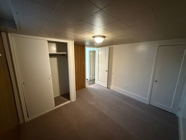 Building Photo - 1270 E Sherman Ave