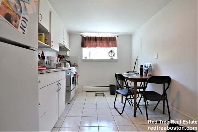 Building Photo - 58 Bryon Rd