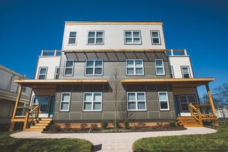 Building Photo - 1309 Perry St
