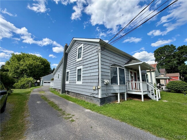 Building Photo - 145 W Seneca St
