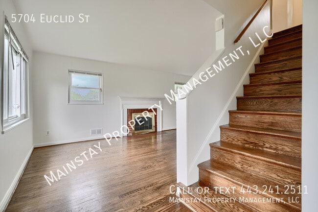 Building Photo - 5704 Euclid St