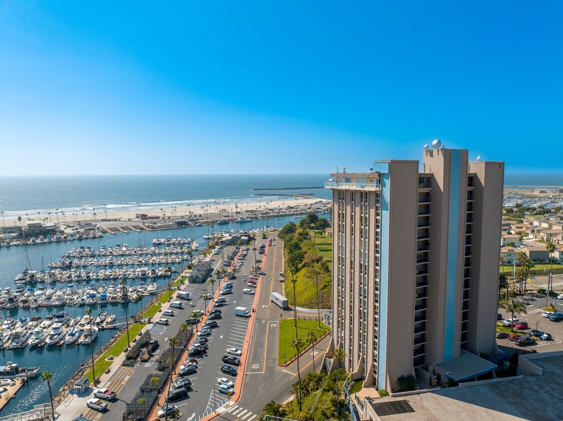 Foto principal - 1200 Harbor Dr N