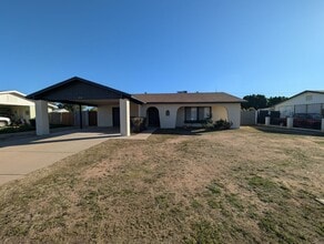 Building Photo - 1709 W Posada Ave