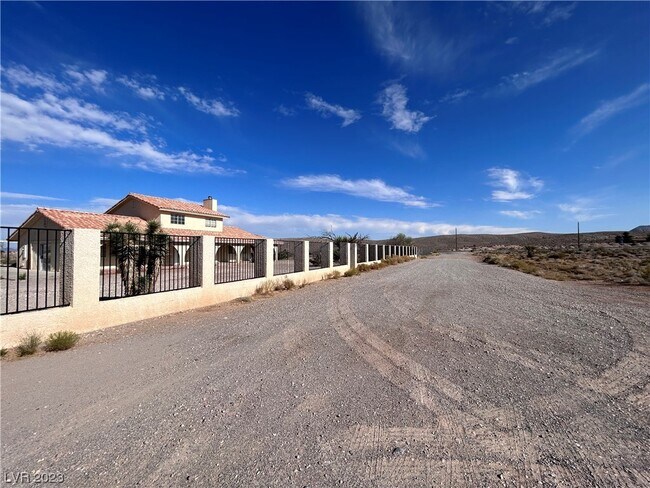Foto del edificio - 8460 S Forester St