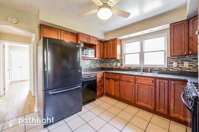 Building Photo - 8979 Knoll St, Allison Park, PA, 15101